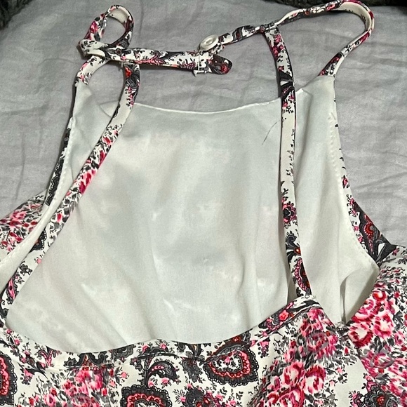 Alter’d state paisley romper size small - Picture 4 of 4